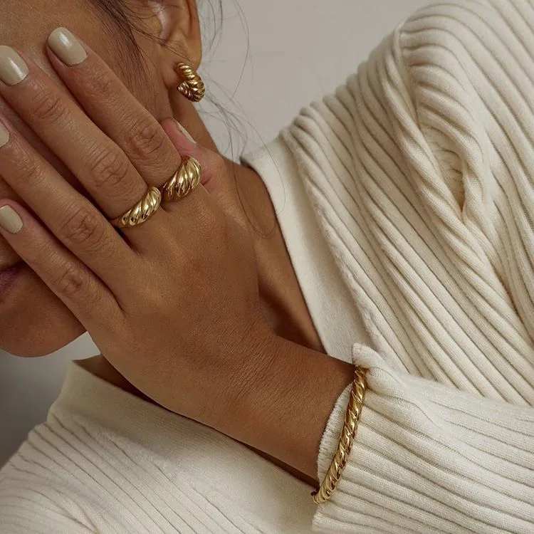 Crescent Ring