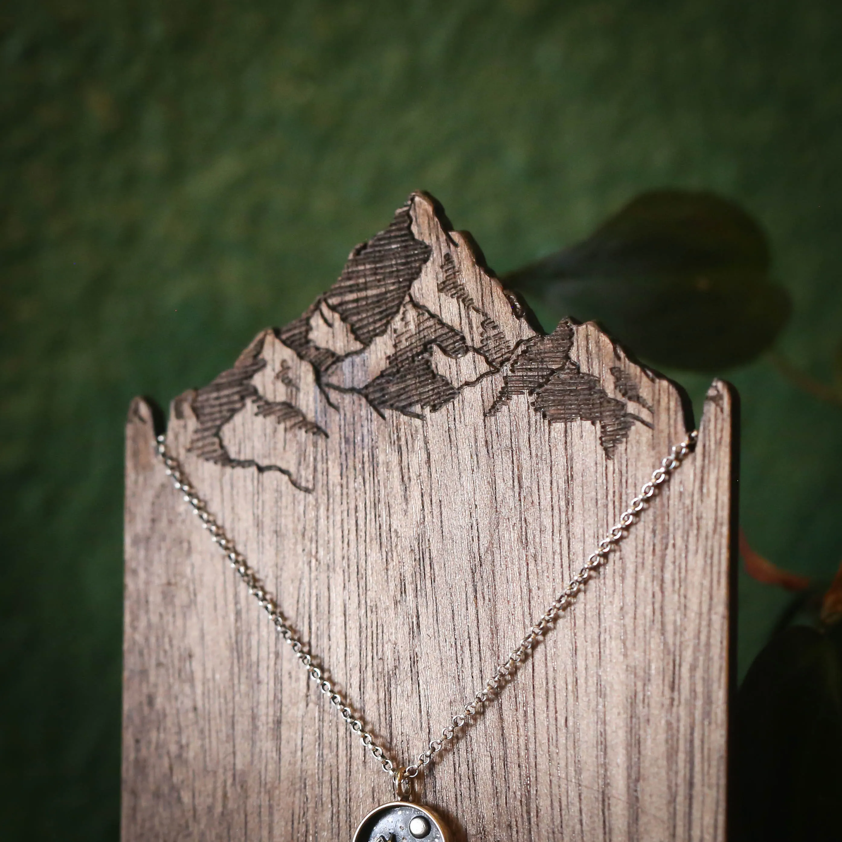 Single Tier Necklace Display